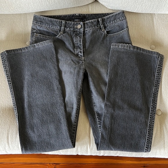 Elie Tahari Denim - Elie TAHARI Jeans  Size 6 (Tag Missing)  See Measurements Below  EUC